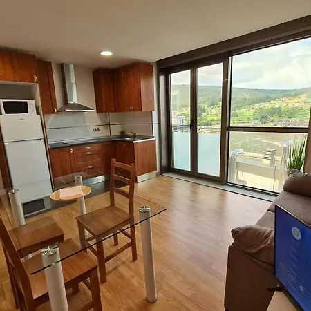 Apartamentos Vive Viveiro Exterior photo